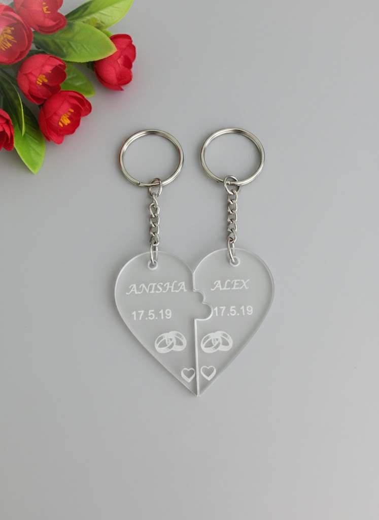 Personalized Couple Heart Keychain Set for Boyfriend Girlfriend – Custom Name & Date Engraved Acrylic Keychain – Matching Heart Split Keychain Gift for Anniversary, Wedding, Valentine’s Day